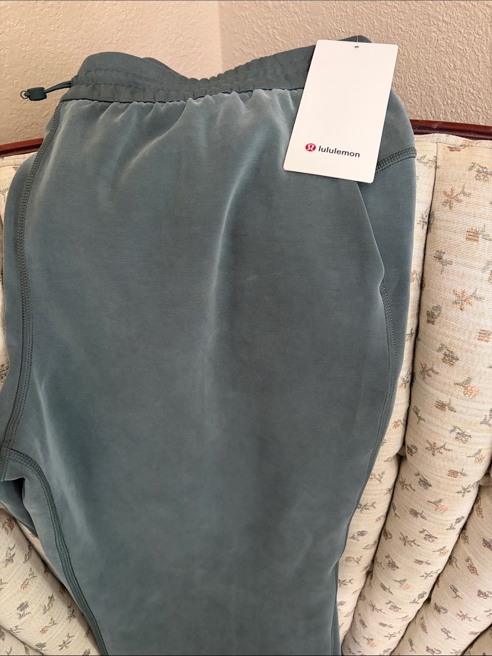 lululemon women’s high rise pant